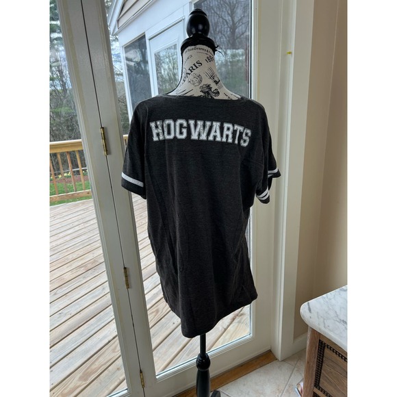 Universal Studios Wizarding world Harry Potter Hogwarts Houses V-neck t-shirt - Picture 2 of 6